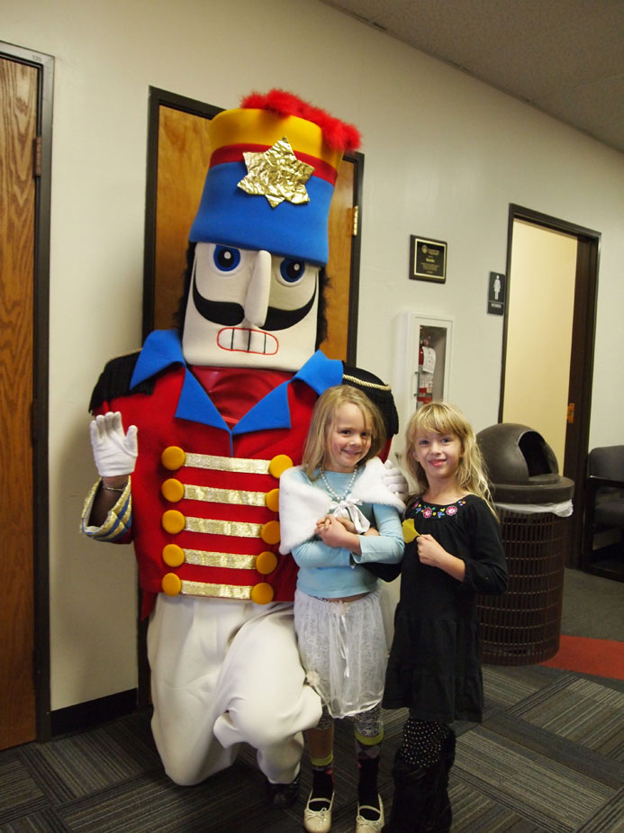 Holidays at the Columbus Metropolitan Library Branches